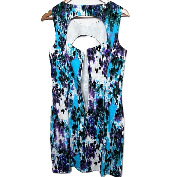 GUESS Women's Shift Peekaboo Neckline Turquoise Multicolor Paint Splatter Dress - Picture 12 of 16